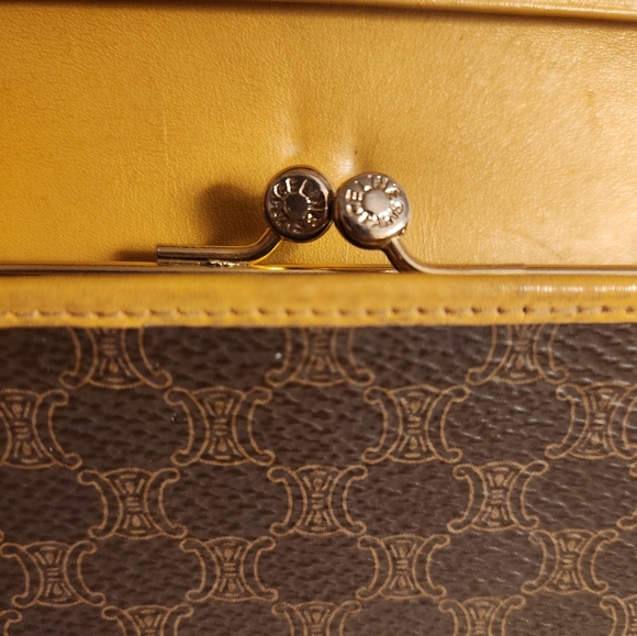 Celine Macadamia Bi-fold Long Wallet - Picture 16 of 16